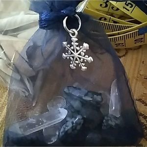 protection & abundance crystals mojo bag gris gris New Year 2025 / seasonal bag